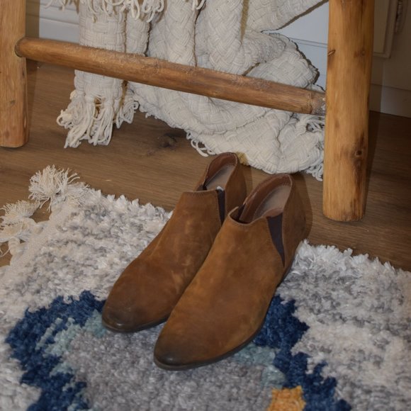 booties - Picture 3 of 4